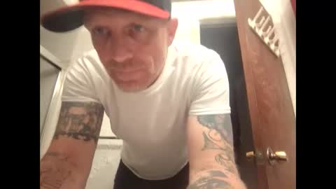 Famous Blue Eyes online show from 04/18/26, 09:35