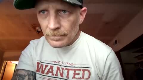 Famous Blue Eyes online show from 05/25/26, 08:04