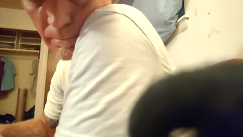 Famous Blue Eyes online show from 06/22/26, 08:22