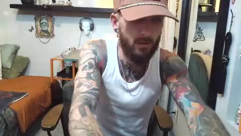 Frankie DRay   LikeFollowShareBuild online show from 06/17/26, 05:43