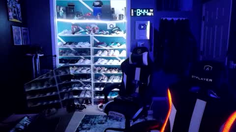 frankievw9 online show from 10/22/25, 12:44