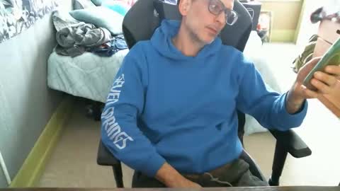 Snapshot of franklindatanklin chatting on 02/05/26, 06:01 franklindatanklin online show from 02/05/26, 06:01