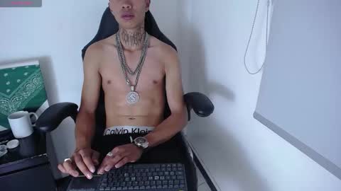 Snapshot of franklinn_23 chatting on 10/31/25, 06:09 Franklinn 23 online show from 10/31/25, 06:09