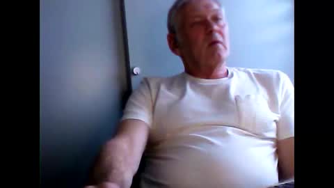 frannkboy61 online show from 04/16/26, 06:30