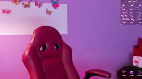 Snapshot of fransheskarossi chatting on 03/01/25, 12:01 Fransheska online show from 03/01/25, 12:01