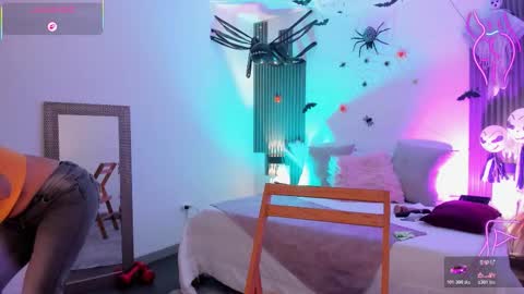 Snapshot of fransheskarossi chatting on 10/27/25, 12:42 Fransheska online show from 10/27/25, 12:42