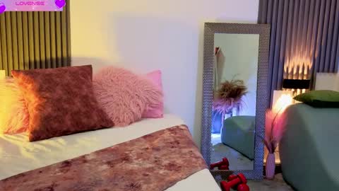 Fransheska online show from 05/25/26, 11:38