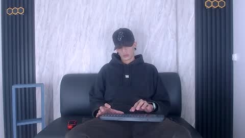 Snapshot of franvill_trato chatting on 10/12/25, 12:04 Franvill trato online show from 10/12/25, 12:04