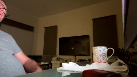 Snapshot of franzmontyhe chatting on 10/12/25, 05:01 franzmontyhe online show from 10/12/25, 05:01