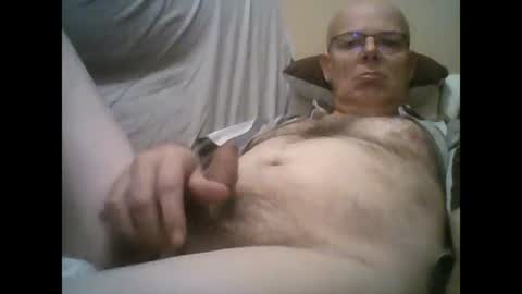 Snapshot of franznaked chatting on 12/29/24, 09:52 Frantz online show from 12/29/24, 09:52