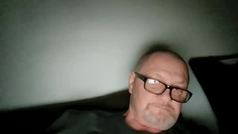 Wolfi online show from 02/22/26, 07:19