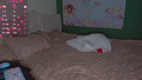 Snapshot of freakcute_friends chatting on 02/25/25, 04:10 Alice online show from 02/25/25, 04:10