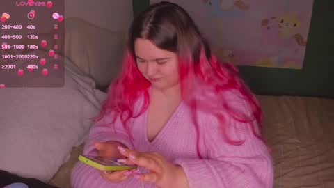 Snapshot of freakcute_friends chatting on 03/05/25, 06:12 Alice online show from 03/05/25, 06:12