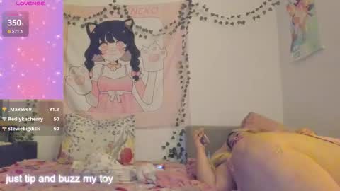 Snapshot of freakcute_friends chatting on 09/17/25, 07:48 Alice online show from 09/17/25, 07:48