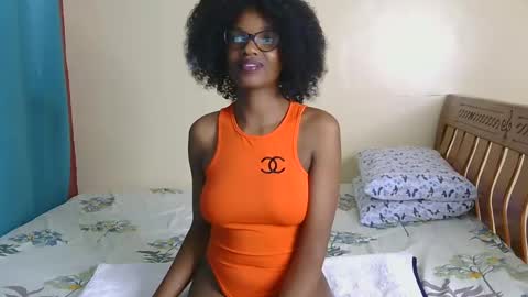 Snapshot of freakky_nessa chatting on 12/08/24, 07:22 Nessa-Independent model online show from 12/08/24, 07:22