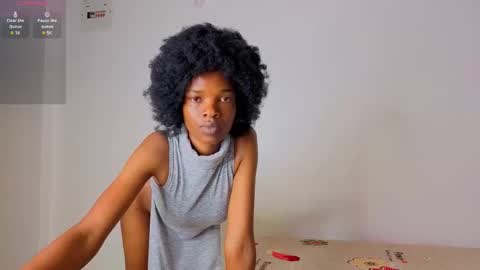 Snapshot of freakky_nessa chatting on 11/13/25, 06:23 Nessa-Independent model online show from 11/13/25, 06:23