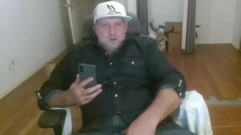 poundyouout1969 online show from 11/25/25, 04:12