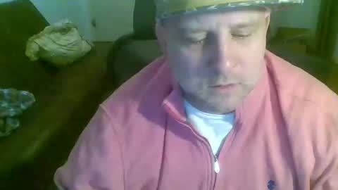 Snapshot of freakpopsickle69 chatting on 03/21/26, 04:32 poundyouout1969 online show from 03/21/26, 04:32