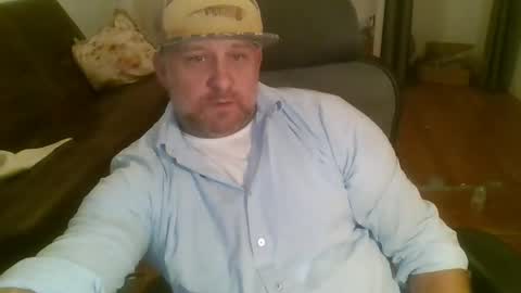 Snapshot of freakpopsickle69 chatting on 04/01/26, 04:57 poundyouout1969 online show from 04/01/26, 04:57