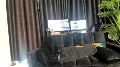 Sandra online show from 03/10/26, 07:35