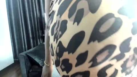 Sandra online show from 03/10/26, 08:14