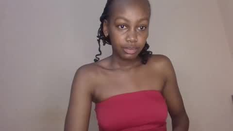Snapshot of freaky_beauty chatting on 06/01/26, 09:22 freaky_beauty online show from 06/01/26, 09:22