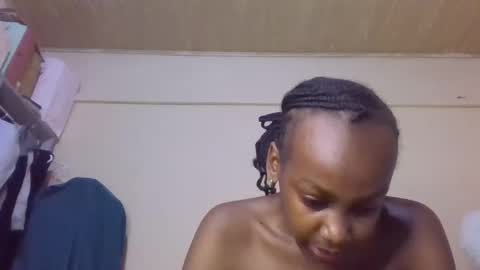 Snapshot of freaky_beauty chatting on 06/09/26, 09:48 freaky_beauty online show from 06/09/26, 09:48