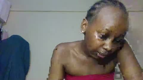 Snapshot of freaky_beauty chatting on 06/29/26, 09:48 freaky_beauty online show from 06/29/26, 09:48