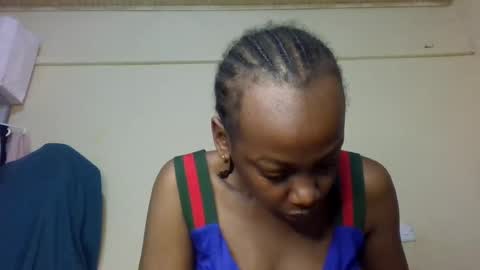 Snapshot of freaky_beauty chatting on 07/05/26, 07:15 freaky_beauty online show from 07/05/26, 07:15