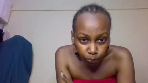 Snapshot of freaky_beauty chatting on 07/06/26, 07:27 freaky_beauty online show from 07/06/26, 07:27