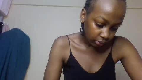 Snapshot of freaky_beauty chatting on 07/14/26, 07:24 freaky_beauty online show from 07/14/26, 07:24
