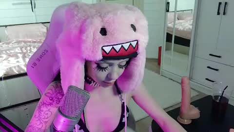 Snapshot of freaky_freaky_freaky chatting on 07/29/26, 10:19 Freaky online show from 07/29/26, 10:19