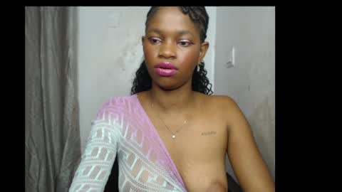 Freaky girl23 online show from 05/04/26, 08:05