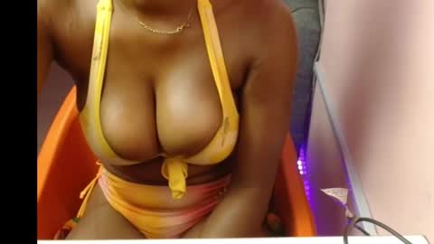 Snapshot of freaky_luna chatting on 10/07/25, 03:58 luna online show from 10/07/25, 03:58