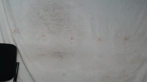 Snapshot of freaky_maxy chatting on 03/04/25, 03:04 maxy online show from 03/04/25, 03:04