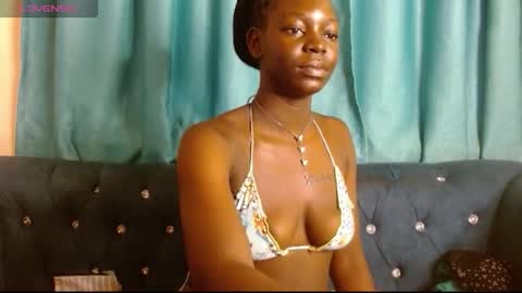 Snapshot of freaky_shamzzy chatting on 10/22/25, 02:50 shamika online show from 10/22/25, 02:50