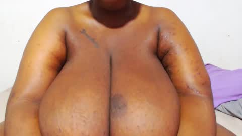 Kimmy online show from 01/06/25, 05:19