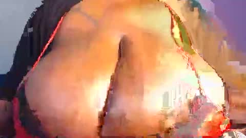 Kimmy online show from 10/27/25, 07:07