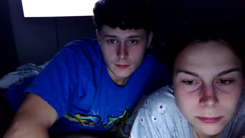 Snapshot of freakycouple11 chatting on 09/22/25, 03:30 OF-iloveyouxoxo33 online show from 09/22/25, 03:30