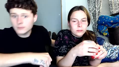 Snapshot of freakycouple11 chatting on 10/11/25, 02:11 OF-iloveyouxoxo33 online show from 10/11/25, 02:11