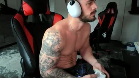 Snapshot of freakyfitking chatting on 01/20/25, 06:21 freakyfitking online show from 01/20/25, 06:21