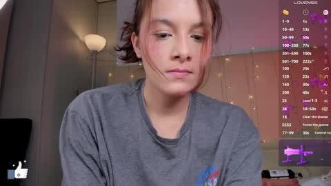 Snapshot of freckledpussy chatting on 01/23/25, 10:43 ALEXA online show from 01/23/25, 10:43