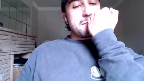 Snapshot of fred_555 chatting on 02/25/25, 02:58 fred_555 online show from 02/25/25, 02:58