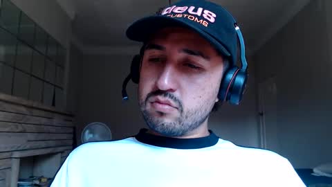 Snapshot of fred_555 chatting on 03/01/25, 05:42 fred_555 online show from 03/01/25, 05:42