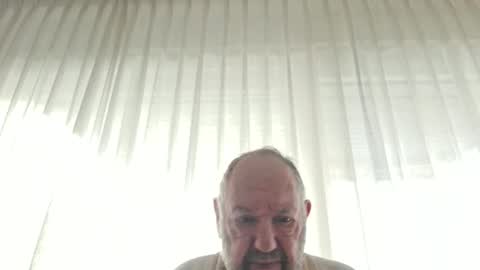 Snapshot of fredaldavid chatting on 10/05/25, 08:01 David Fredal online show from 10/05/25, 08:01