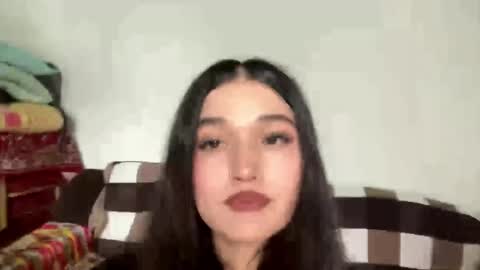 Mia online show from 06/06/26, 05:12