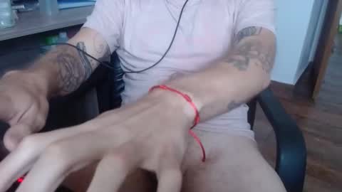 fredbkl2 online show from 02/16/25, 03:27