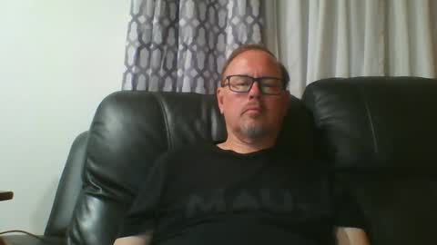Snapshot of freddieknuck chatting on 04/14/26, 06:08 Just Fred online show from 04/14/26, 06:08