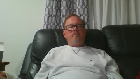 Snapshot of freddieknuck chatting on 04/29/26, 04:49 Just Fred online show from 04/29/26, 04:49