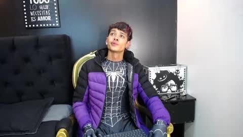 Snapshot of freddkane chatting on 02/09/25, 12:08 Freddkane online show from 02/09/25, 12:08